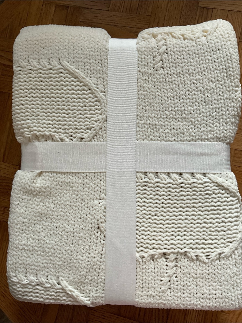 Cream Knit Fall Throw Blanket Full size - Picture 2 of 3